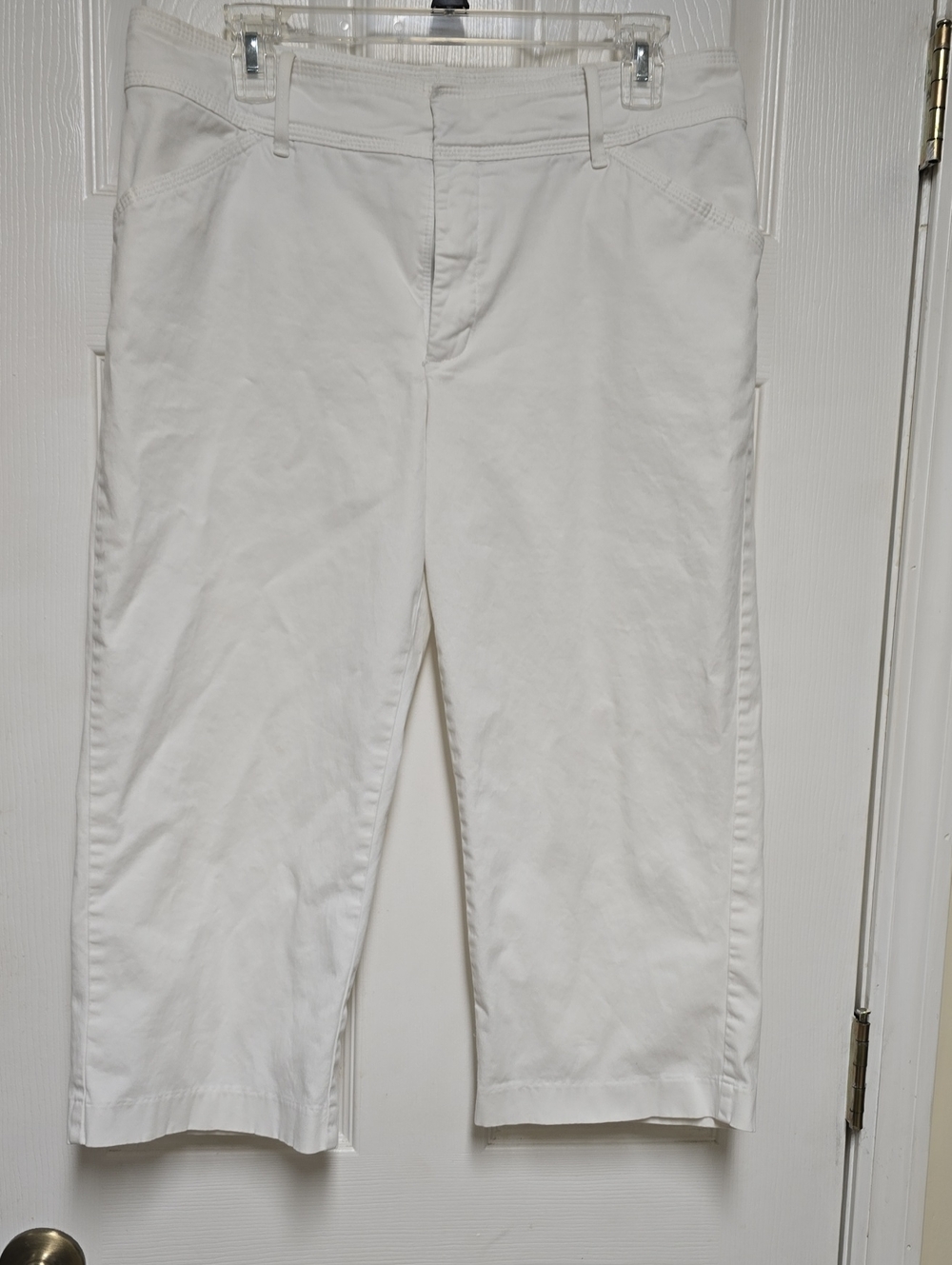 Lee White Capris